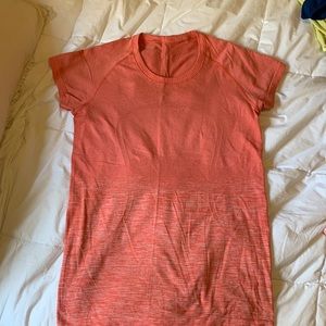 LULULEMON GUC swiftly top